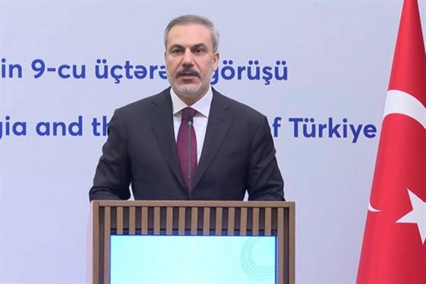 Bakan Fidan, Ermenistan Dışişleri Bakanı Mirzoyan ile görüştü