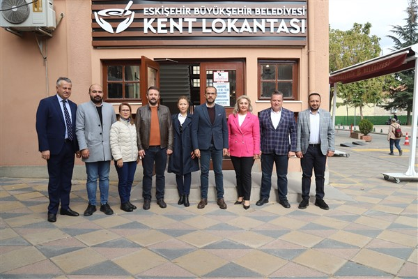 Odunpazarı Belediyesi Meclis üyelerinden “Askıda Yemek” için bağış