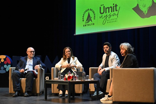 DİSK Başkanı Çerkezoğlu: Türkiye asgari ücret ülkesi olmamalıdır