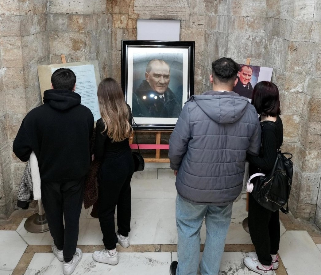 Tarihi Portreye Yoğun İlgi