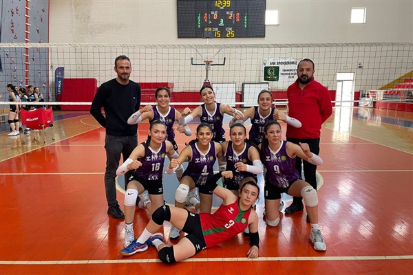 DBB Genç Kadınlar Voleybol Takımı, Diyarbakır Yurdumspor’u 3-0 mağlup etti