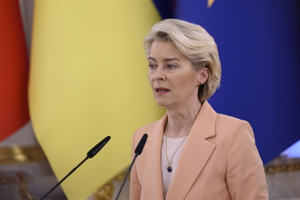 Leyen, Brezilya Federal Cumhuriyeti Cumhurbaşkanı Lula ile bir araya geldi