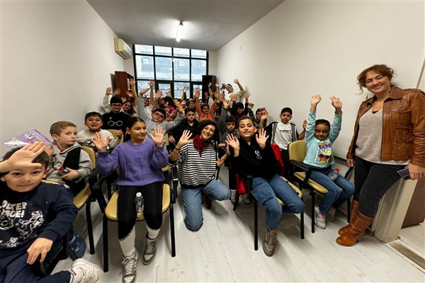 İzmirli çocuklar, Masal Atölyesi ile masal diyarına yolculuk yaptı