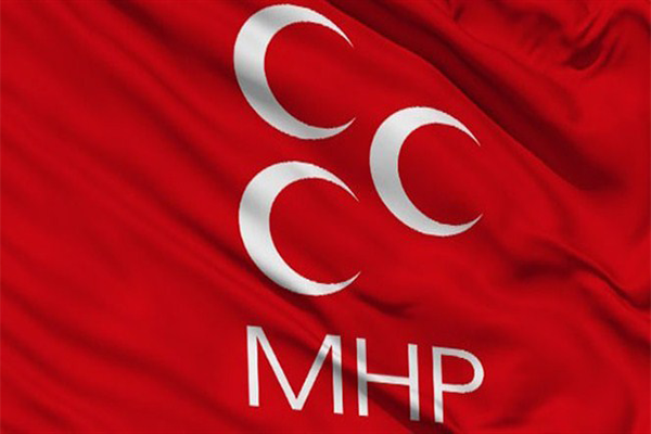 MHP'de 3 milletvekilinin istifası kabul edildi