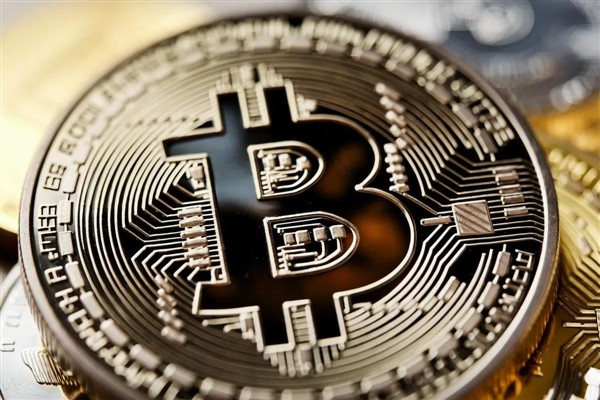 Bitcoin işlemleri yeni en yüksek seviyelere ulaştı