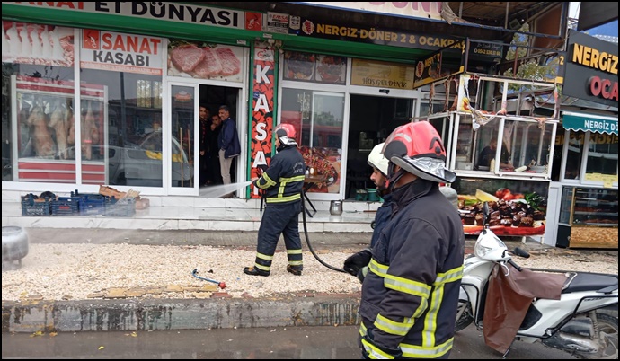 Şanlıurfa’da İş Yeri Yangını Kısa Sürede Söndürüldü