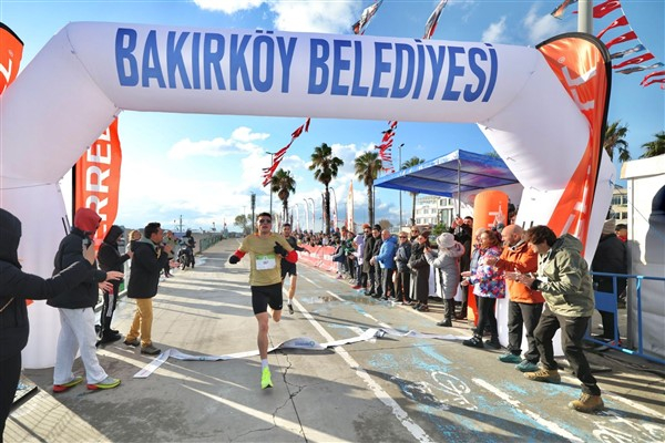 Bakırköy’de ‘Öğretmenler Günü Koşusu’ düzenlendi