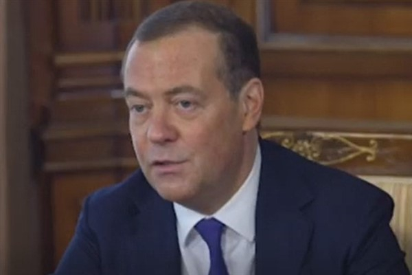 Medvedev: Rus silahlarının çoğu Rusya içinde üretiliyor