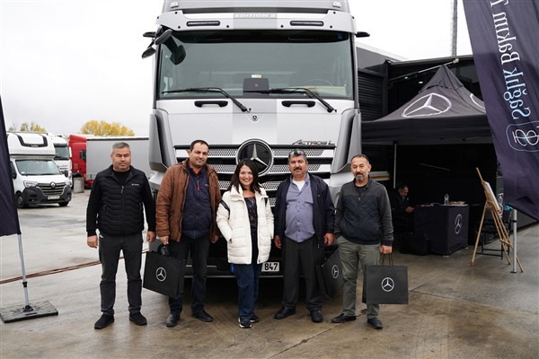 Mercedes-Benz Türk Sağlık Bakım Tırı, Kapıkule Sınır Kapısı’na ulaştı