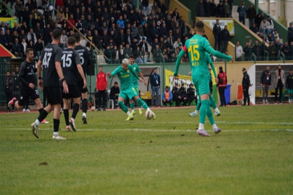 Edremitspor, Fethiye İdman Yurdu’nu 1-0 mağlup etti