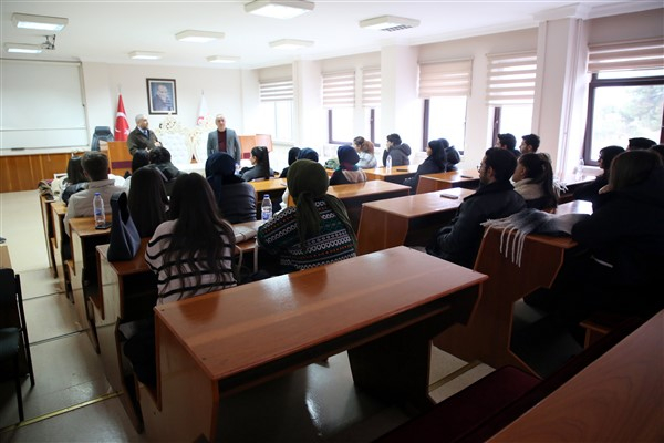 Çankırı Karatekin Üniversitesi öğrencileri, belediyeyi ziyaret etti