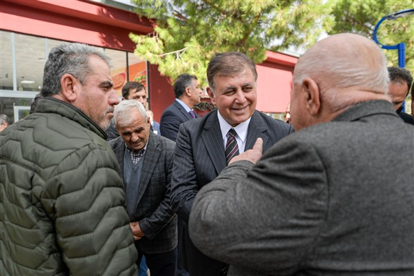 Başkan Tugay: Her ilçe için bir sekretarya oluşturuyoruz