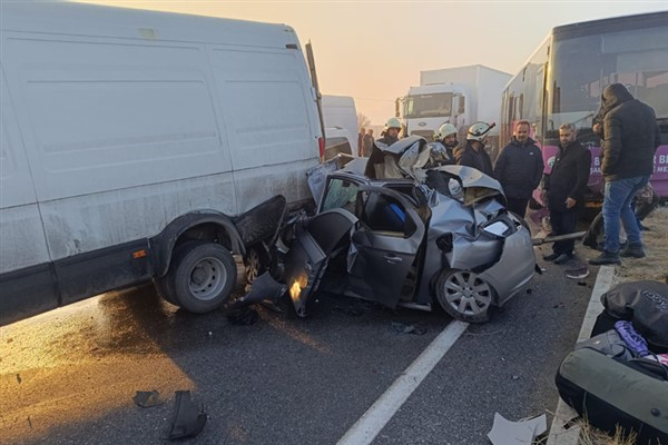 Van’da zincirleme trafik kazası