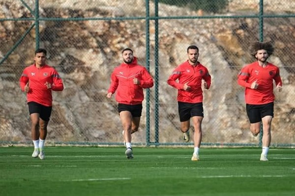 Atakaş Hatayspor, Göztepe maçı hazırlıklarına başladı