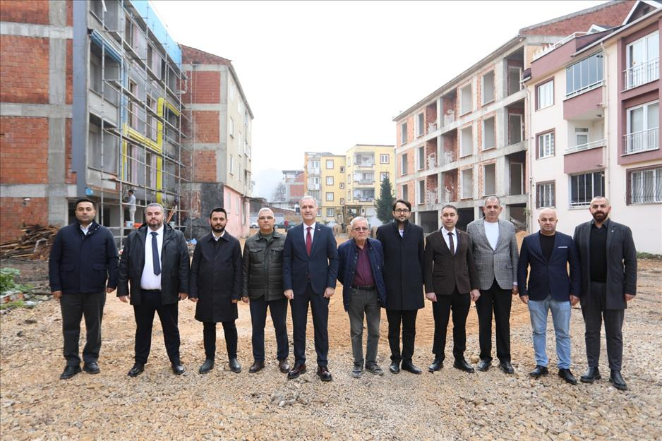 İnegöl Belediyesi tarafından 150 araçlık otopark üretiliyor