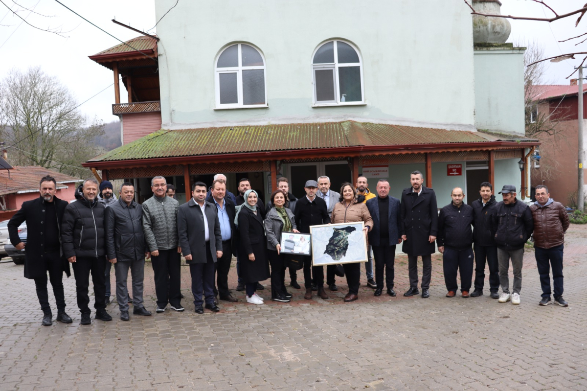 İzmit Belediyesi, Kozluca ve Eseler Köyü sakinlerinin ihtiyaçlarını yerinde tespit etti