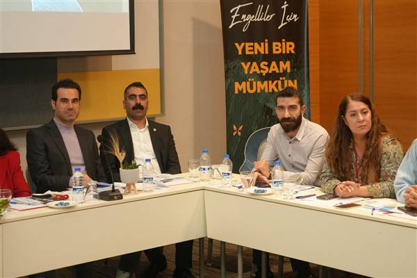 Diyarbakır'da Yerel Yönetimlerde Engelli Politikaları ve Uygulamaları Çalıştayı düzenlendi