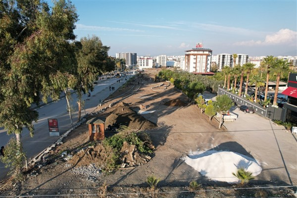 Osmaniye Belediyesi, Fakıuşağı Mahallesi’nde park inşa ediyor