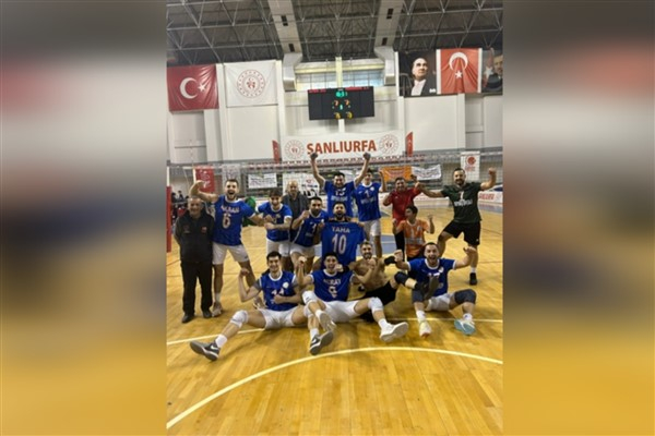 DEPSAŞ Enerji SK Voleybol Takımı, Fenerbahçe Medicana'yı mağlup etti