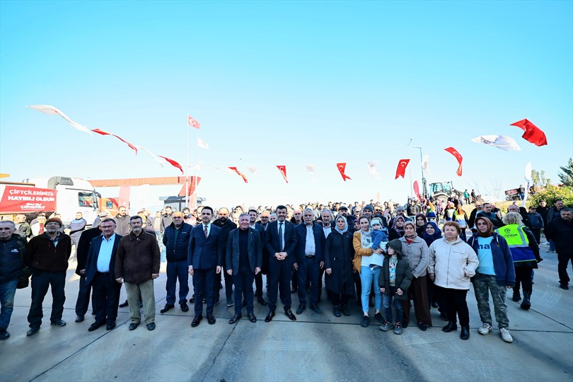 Denizli Büyükşehir, Üreticilerin Yüzünü Güldürmeye Devam Ediyor