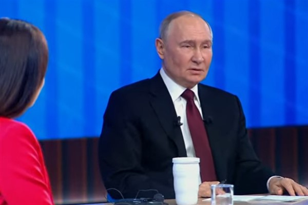 Putin: Suriye'de yaşanan olaylardan en çok yararlanan İsrail