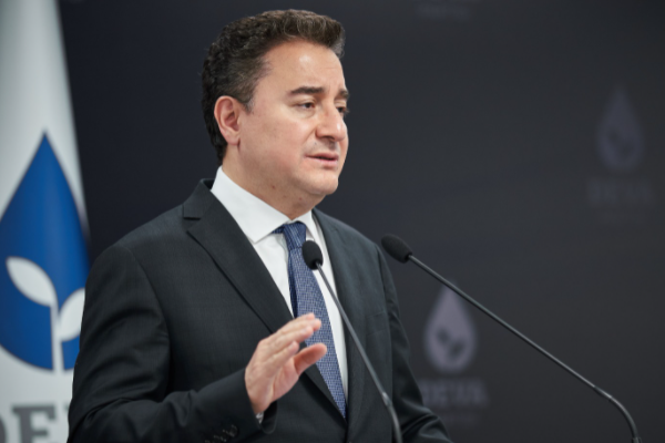 Babacan: DEVA Partisi olarak çözüm için her samimi adımın yanında dururuz