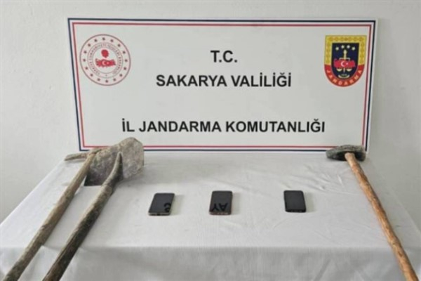 Sakarya'da kaçak kazı operasyonu: 11 gözaltına