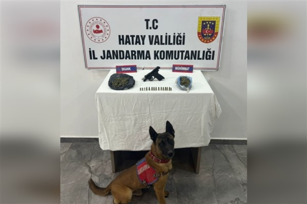 Hatay’da uyuşturucu ve ruhsatsız tabanca ele geçirildi