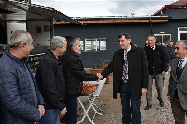 Başkan Kahveci, Makine İkmal Bakım ve Onarım Müdürlüğü’nü ziyaret etti