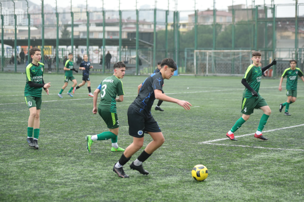 Gemlik Belediyespor, Elmasbahçelerspor karşılaşmasında 6 – 1 galip