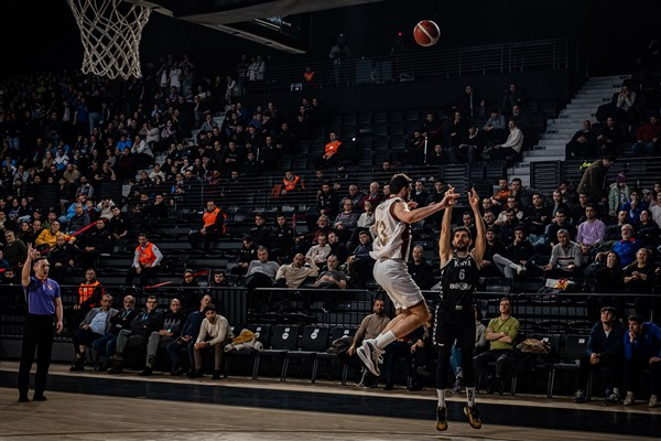 Konya Büyükşehir Belediyespor Basketbol Takımı finalde