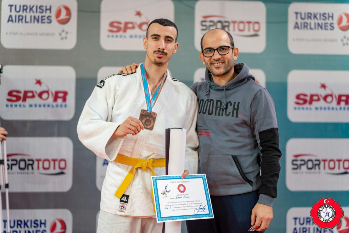 Vanlı işitme engelli Judokalardan bronz başarı