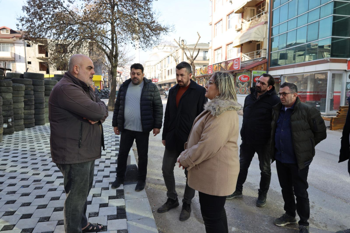 Çakır, Şehit Kazım Caddesi'nde devam eden çalışmaları inceledi