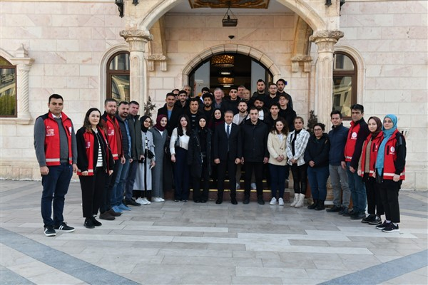 Şanlıurfa Valisi Şıldak, Erzincan’dan gelen şehit yakınları ve gazilerle bir araya geldi