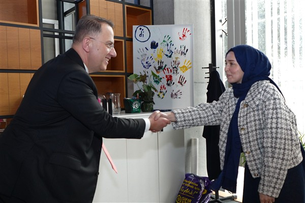 Beylikdüzü Belediye Başkanı Çalık, TEKMER'i ziyaret etti