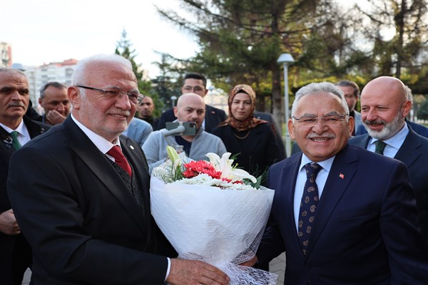 AK Parti Genel Başkan Vekili Elitaş’tan Başkan Büyükkılıç’a ziyaret
