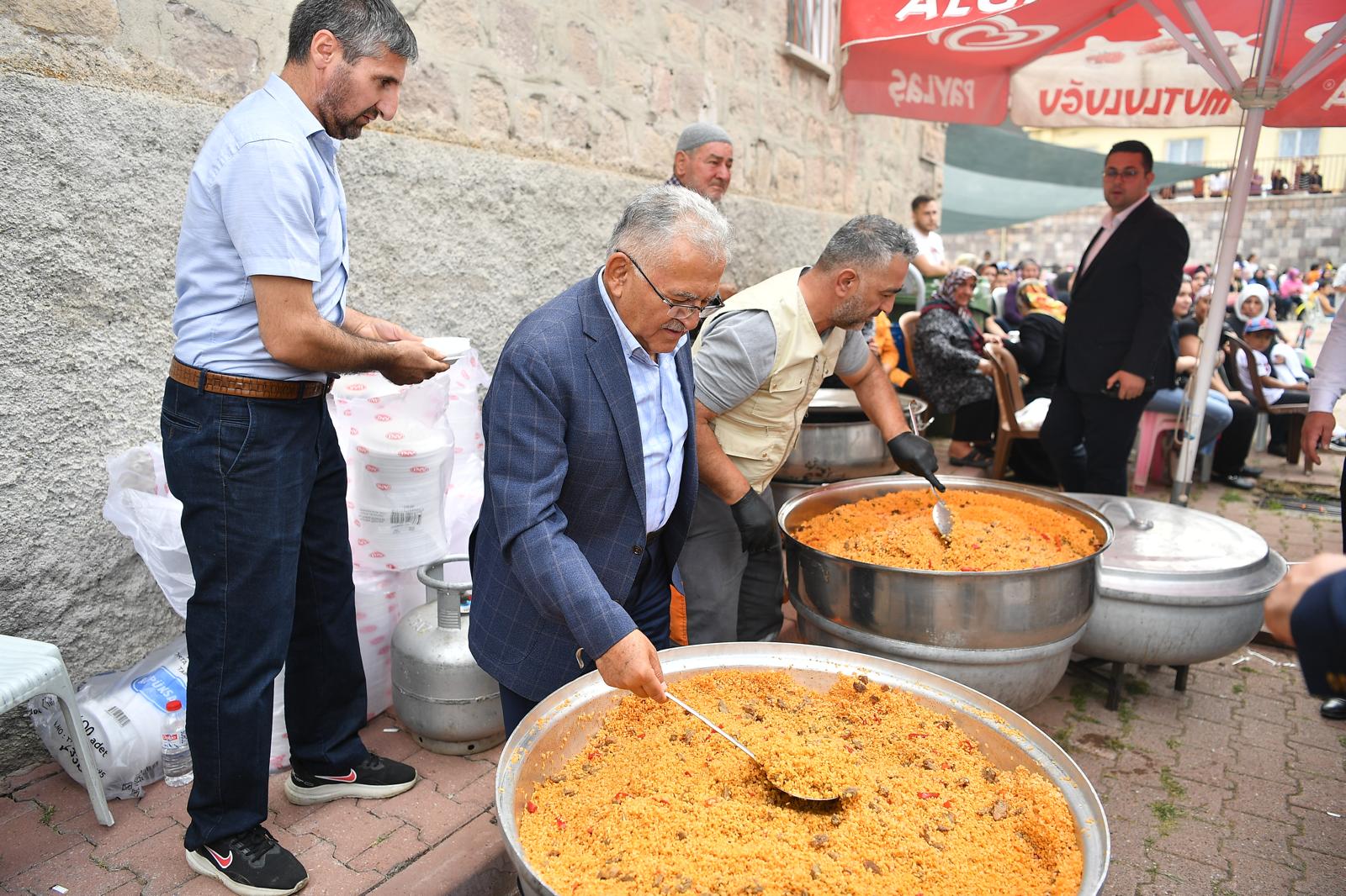 Akar ve Büyükkılıç, Geleneksel Pilav Şenliği Buluşması'na katıldı