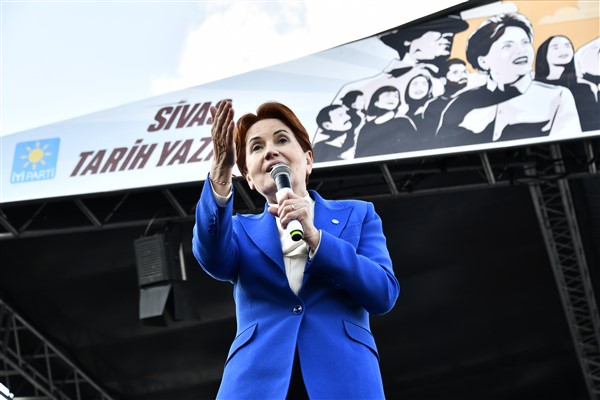 Akşener: “Bu hırsız düzenini 14 Mayıs’ta değiştireceğiz”