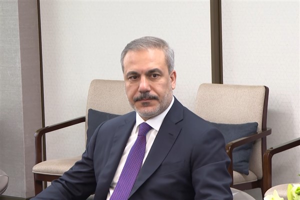 Bakan Fidan, Irak Dışişleri Bakanı Hüseyin ile bir araya geldi