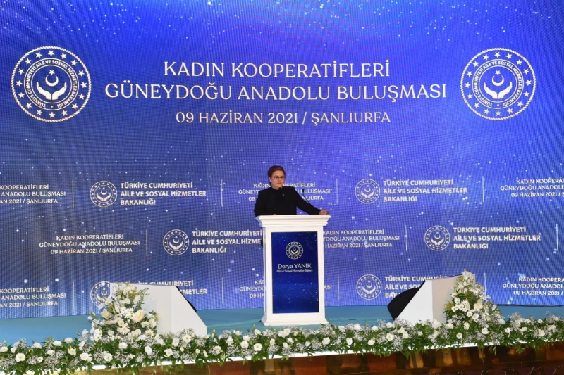 Bakan Yanık,Kadın Kooperatifleri Güneydoğu Anadolu Buluşması programına katıldı