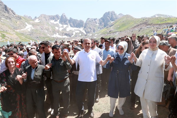 Bakan Yerlikaya, Hakkari’de 6. Cilo Fest’e katıldı