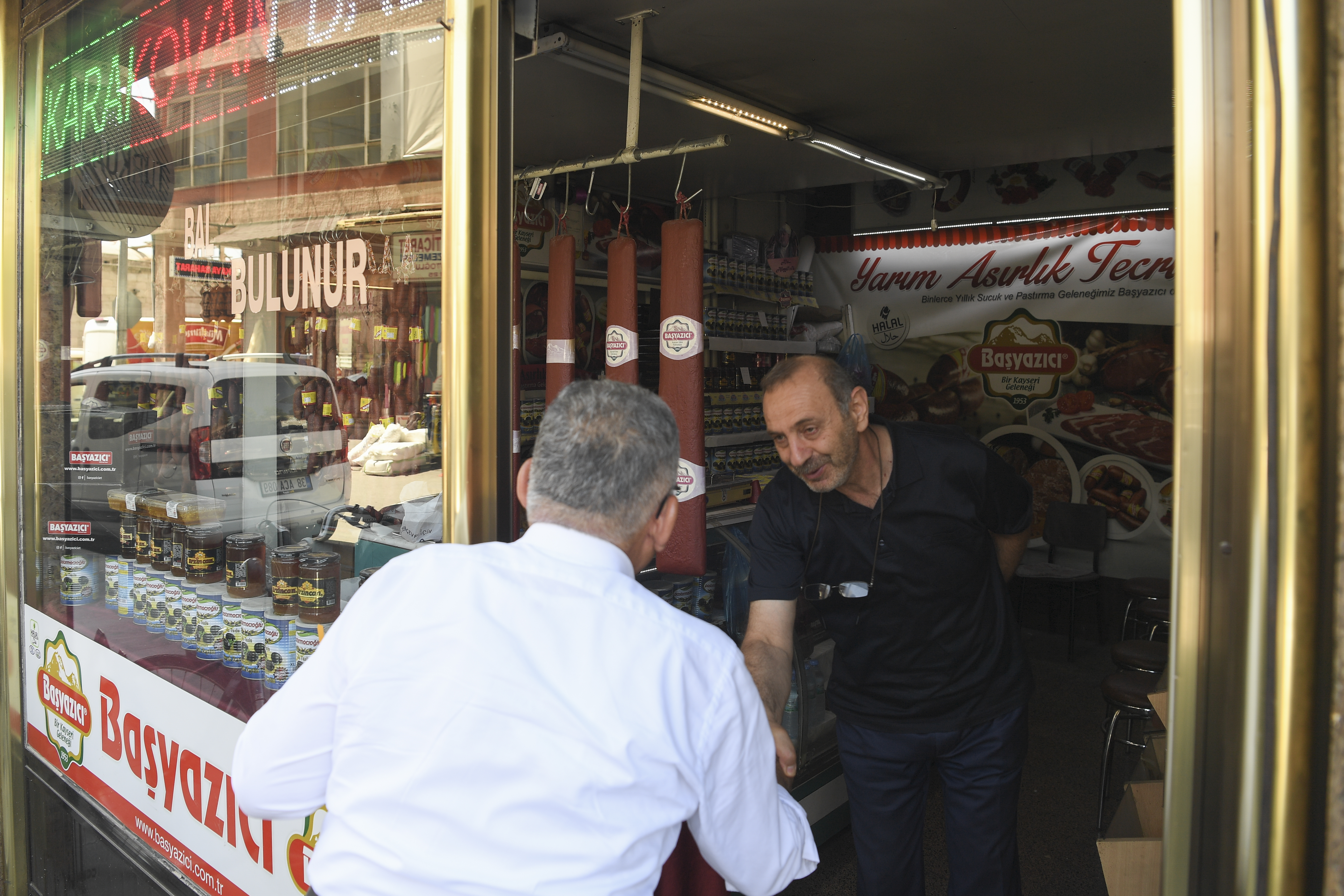 Başkan Büyükkılıç'tan Camikebir Mahallesi esnafı ziyareti