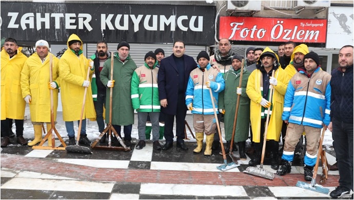 Başkan Canpolat: Karla Mücadele Ekiplerimiz Sahada Harıl Harıl Çalışıyor-(VİDEO)