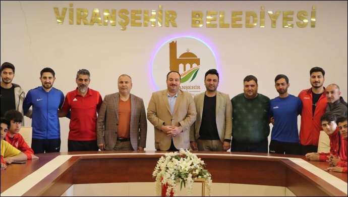 Başkan Ekinci, Belediyespor takımları ile bir araya geldi