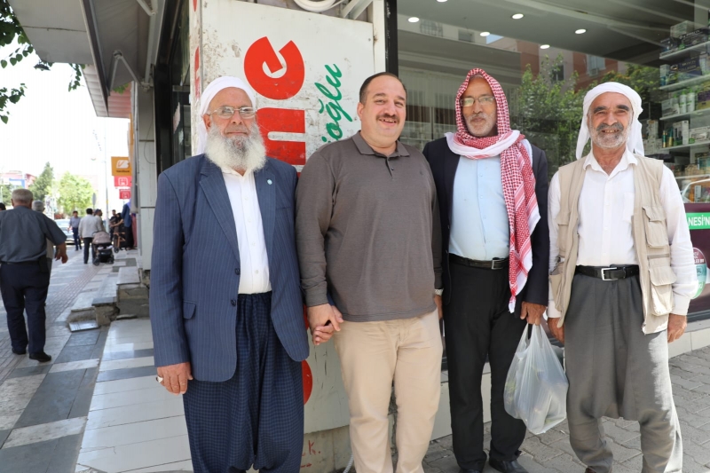 Başkan ekinci mesaiye esnafları ziyaret ederek başladı