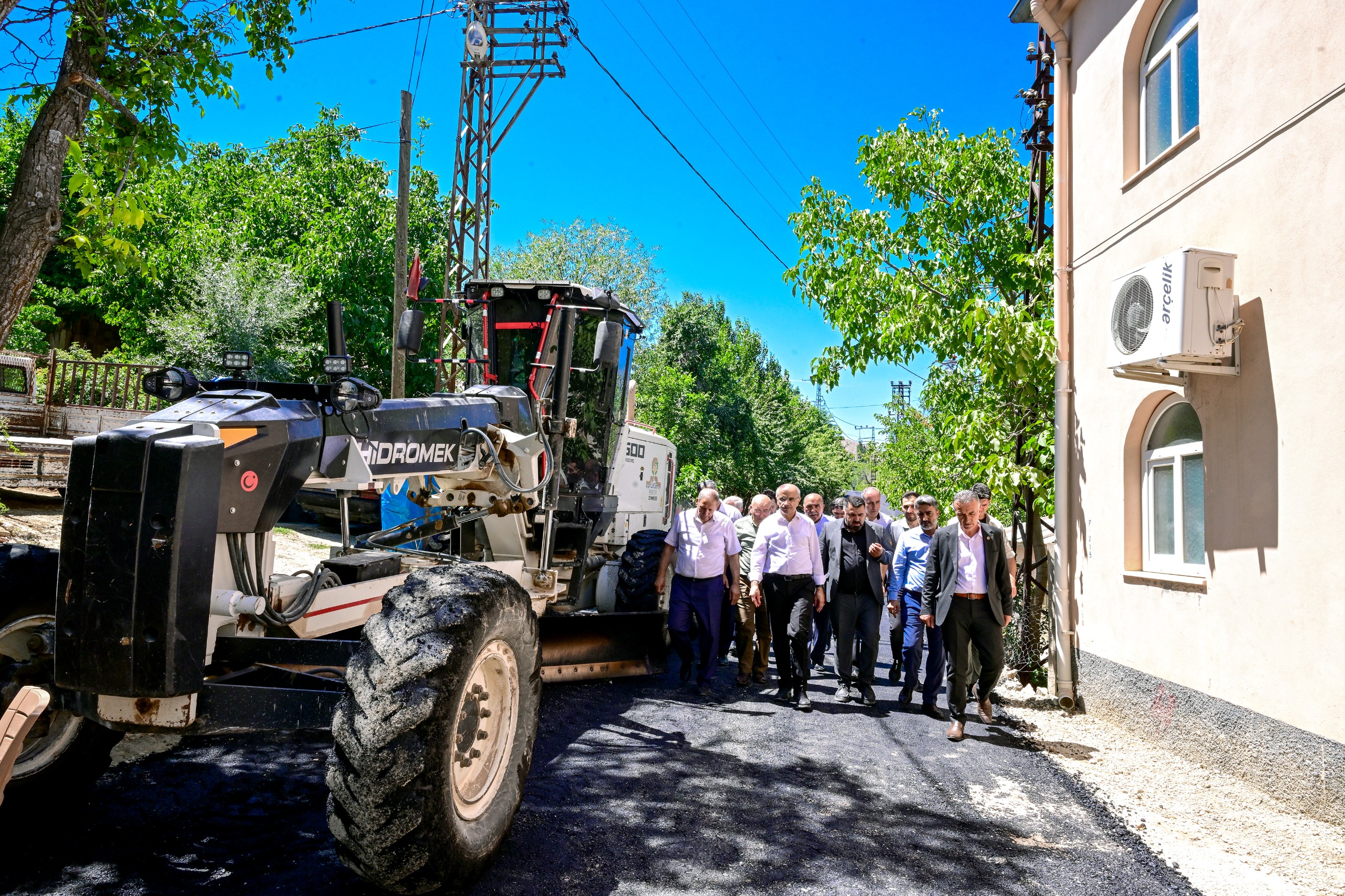 Başkan Er, yol çalışmalarını yerinde inceledi