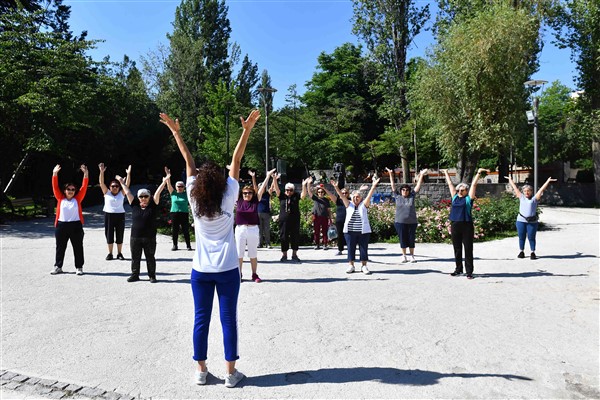 Başkentliler güne ABB parklarında sporla başlıyor