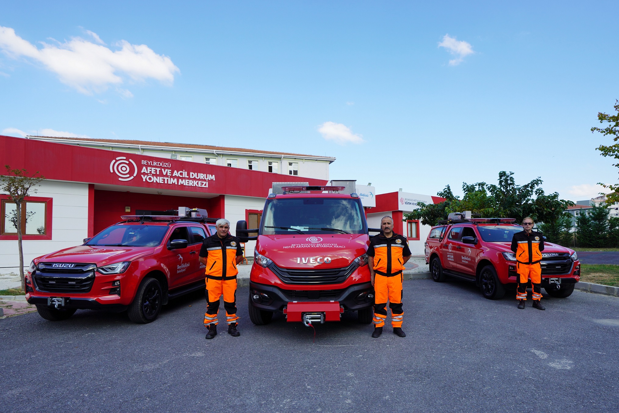 Beylikdüzü Belediyesi 3 adet afet müdahale aracını bünyesine kattı