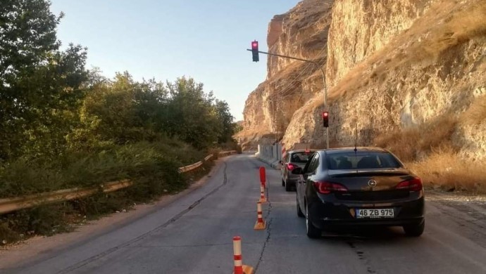 Birecik'teki Heyelan Bölgesine Geçici önleme Vatandaşlardan Tepki!