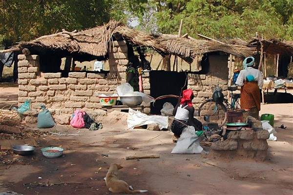 BM: Sudan'daki insanların yarısından fazlası hayatta kalmak için yeterli yiyecek bulamıyor